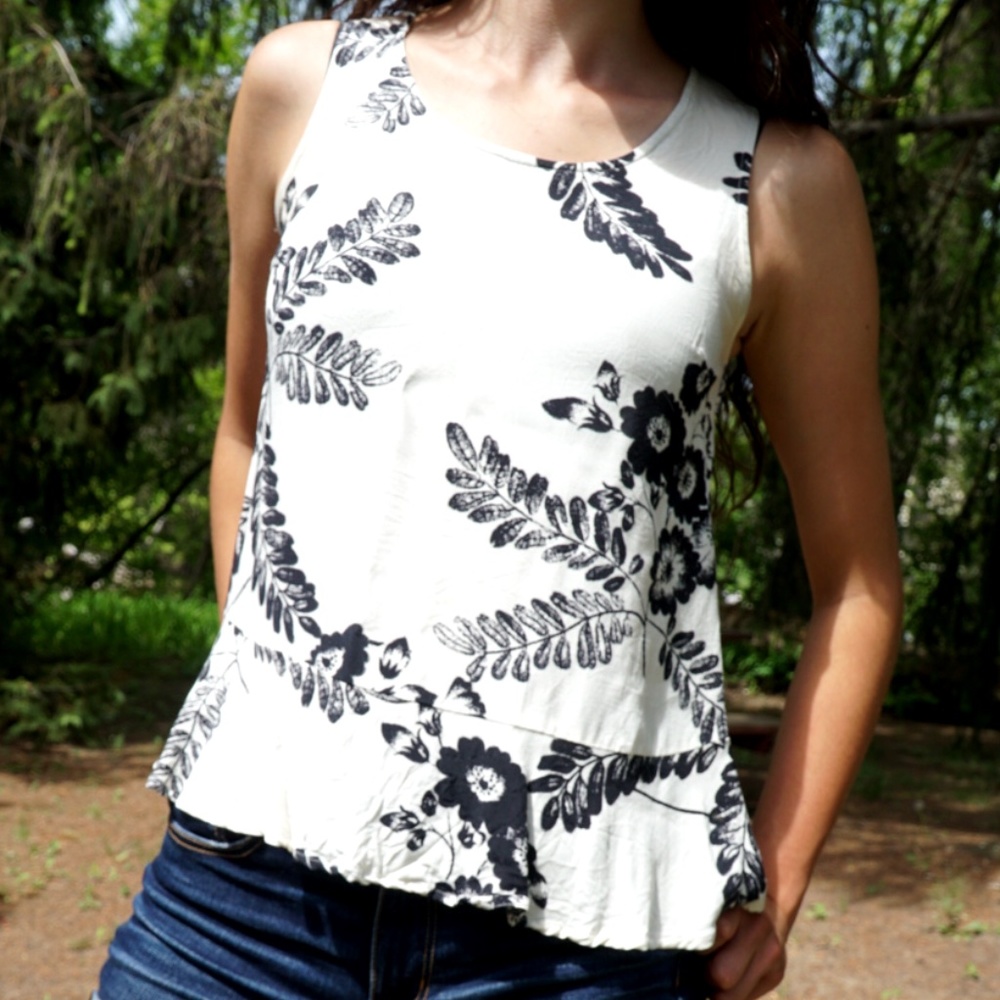 Work casual Flower top